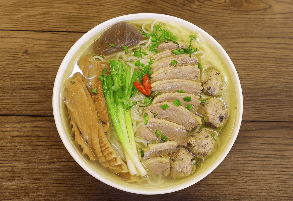 Bun ngan with tender duck meat and a rich broth